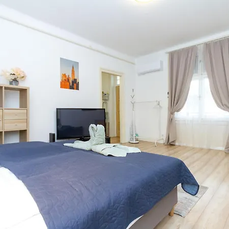 Cosy Core W Ac By Nw Будапешт