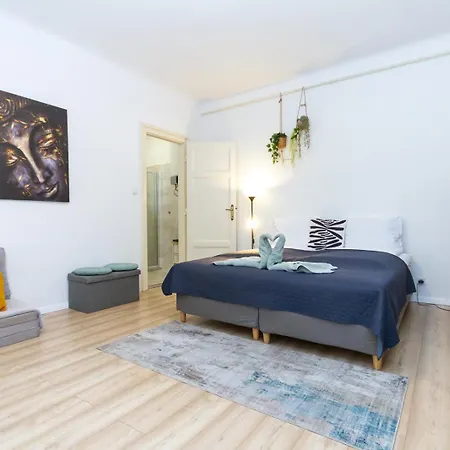 Cosy Core W Ac By Nw Budapest